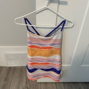 Lululemon tank size 6 “Dancing warrior”